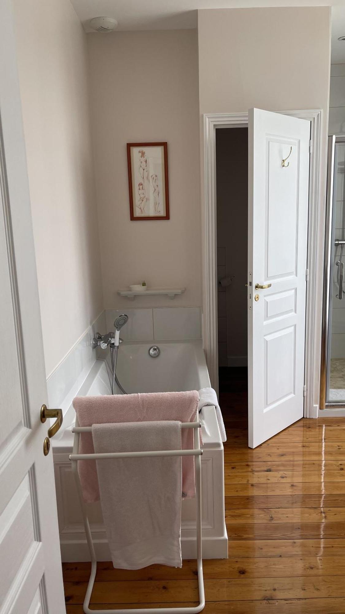 Chambres D'Hotes Du Bas Manoir ブレトヴィル・シュル・オドン 部屋 写真