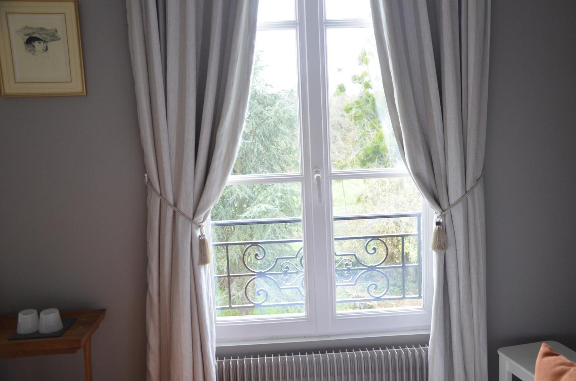 Chambres D'Hotes Du Bas Manoir ブレトヴィル・シュル・オドン 部屋 写真