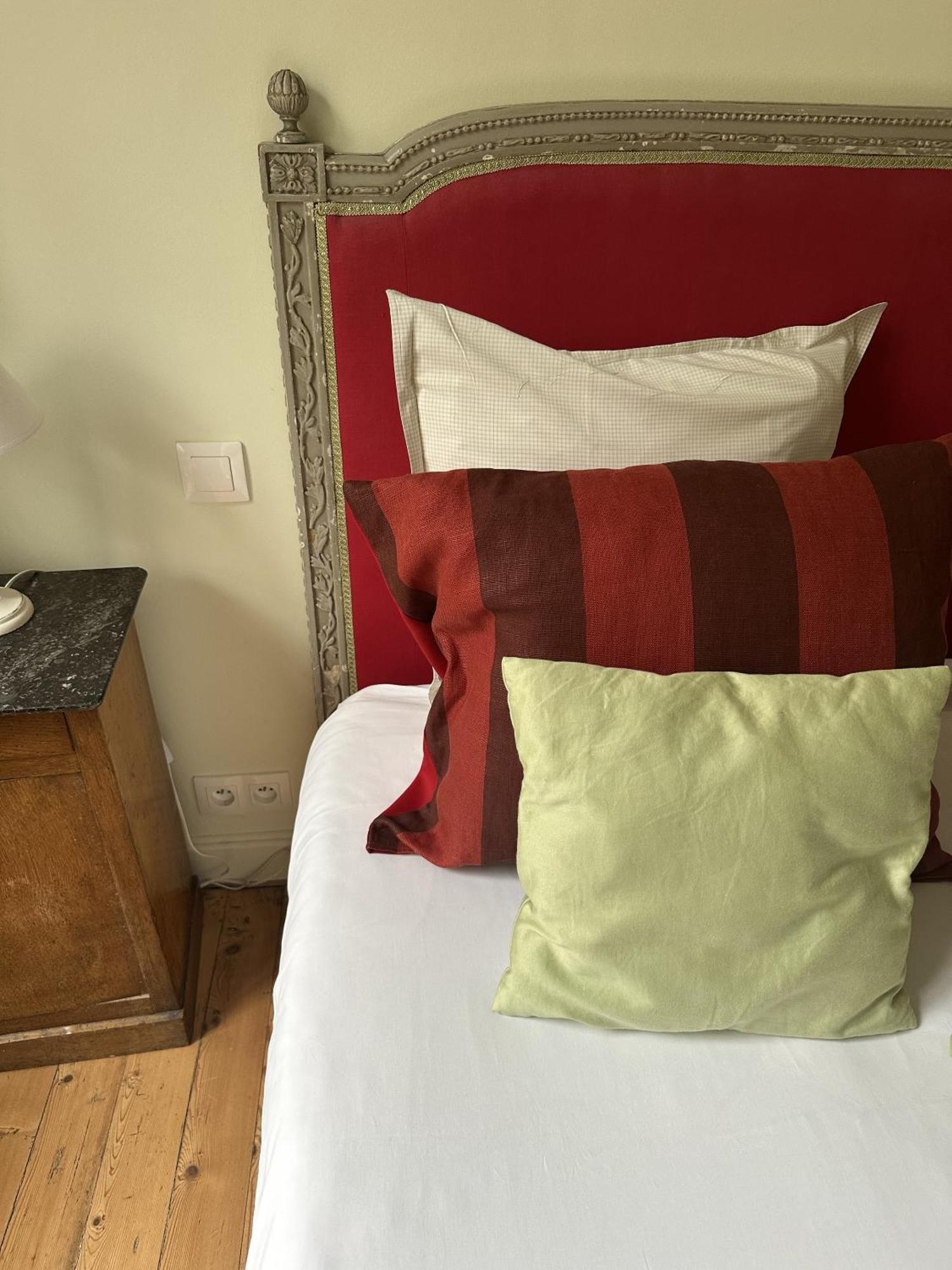 Chambres D'Hotes Du Bas Manoir ブレトヴィル・シュル・オドン 部屋 写真